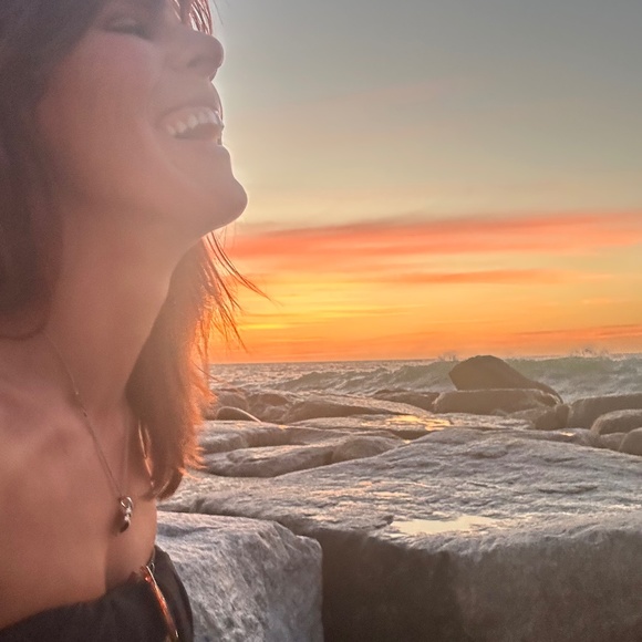 Meet your Posher, Chloe - Picture 5 of 6